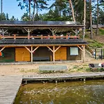 Lovely In With Sauna Apartman *